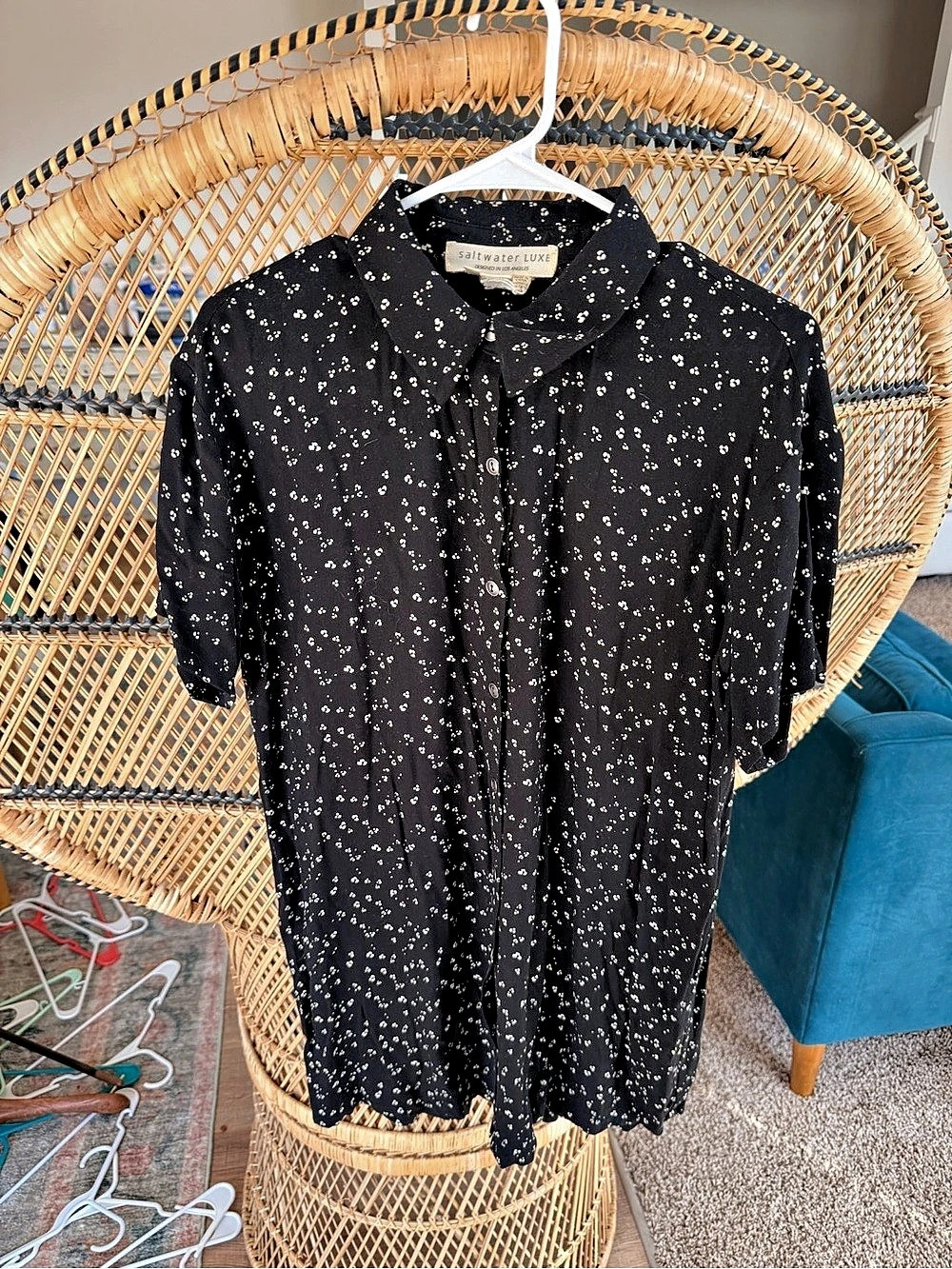 saltwater luxe Floral Button Front Blouse in Black & White Size Small Like